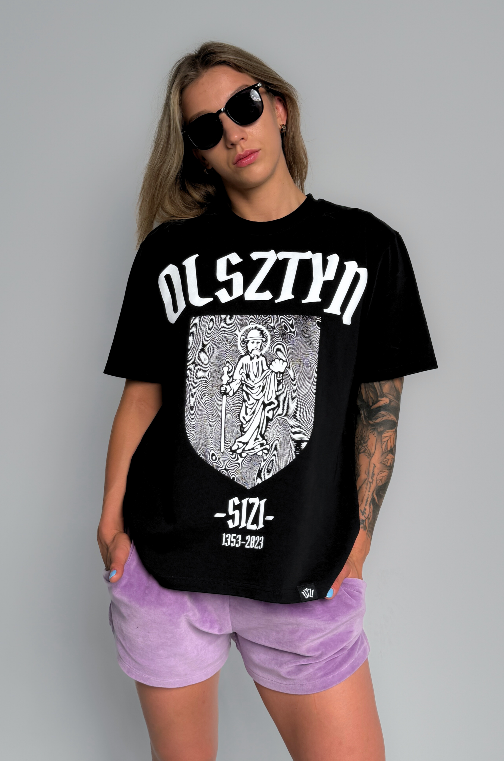 T-SHIRT OLSZTYN OVERSIZE [CZARNY] – UNISEX